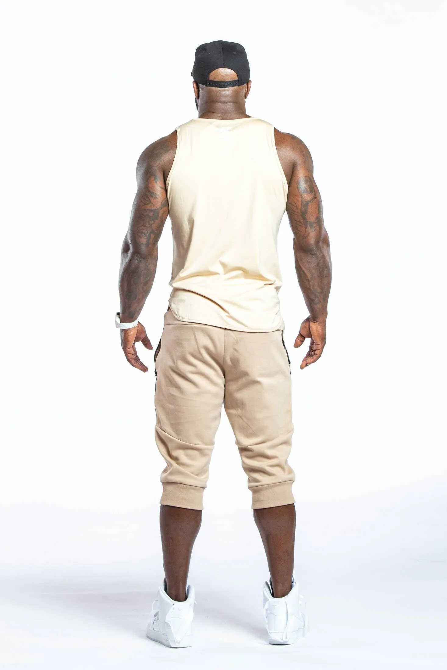 ACTIVE JOGGER SHORTS - TAN